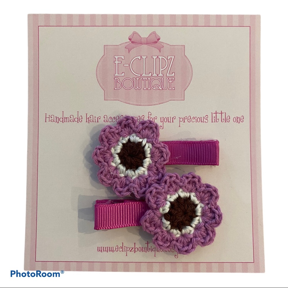 New handmade crochet Anemone flower hair clips